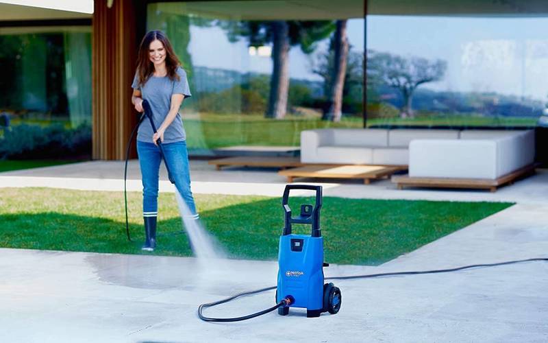 Safety Tips For Using Your Pressure Washer Effectively